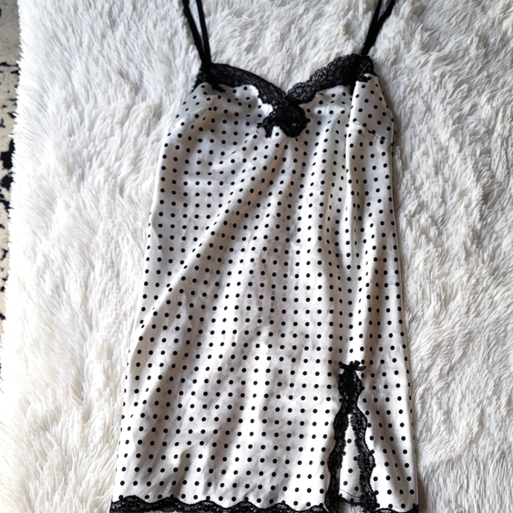 VS nightgown